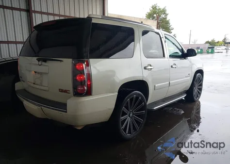 2011 GMC Yukon Denali z USA, uszkodzony, nr VIN 1GKS2EEF3BR120228
